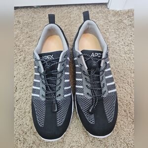 Apex Men's Black‎ and Gray Athletic Shoes Size 9 W